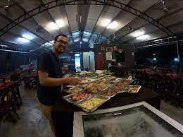 Ianya terletak di belakang balai polis daerah manjung di bandar lumut. Puteri Zulaikha Tempat Makan Best Di Manjung The Village Steambot Buffer