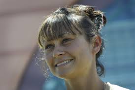 Elephants at streetlights? It means the circus is in town