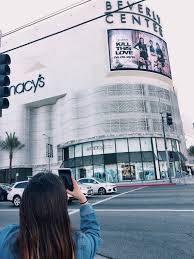 2 886 251 tykkäystä · 57 019 puhuu tästä. Blackpink Kill This Love Ad Spotted At Beverly Center In La Usa Blackpink Beverly Blackpink Memes
