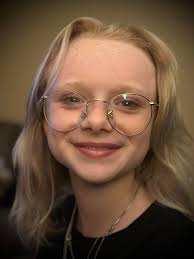 Sarah Curry (@life.is.hairy.salon) • Instagram photos and videos