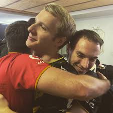 Ahead in cs at 15 min first blood victim: Carlosr Ocelote On Twitter Here S A Jankos Sandwich To Brighten Your Day Plus My Muscular Triceratops