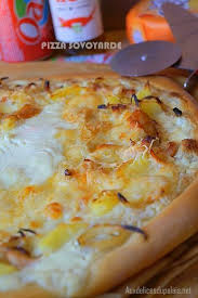 Pizza Savoyarde Facon Tartiflette Aux Delices Du Palais Pizza Savoyarde Recettes De Cuisine Tartiflette