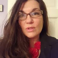 Kari Donovan's Instagram, Twitter & Facebook