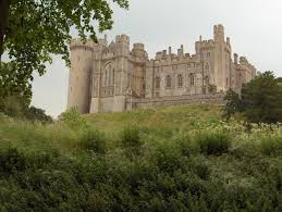 Arundel cathedral from castle gardens. Datei Arundel Castle Kayess 2 Jpeg Wikipedia