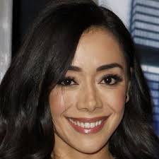 She broke into the entertainment industry at age 7 as a best known for her character as andy garcia's daughter and george lopez's niece, veronica palmero, on the george lopez show, aimee was. Aimee Garcia Tv Actress Age Birthday Bio Facts Family Net Worth Height More Allfamous Org
