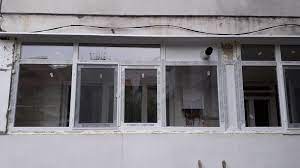 Nu vei avea mucegai in casa. Inchiderea Balconului Folosind Tamplaria Pvc Cu Geam Termopan Sau Tripan