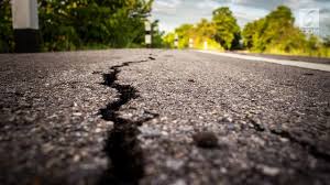 Gempa terkini di wilayah indonesia dengan magnitudo lebih dari atau sama dengan 5.0. Gempa Sukabumi Guncang Bandung Warga Panik Hingga Berteriak News Liputan6 Com