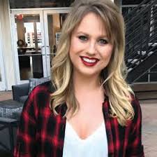 Area Woman Magazine Aug/Sep '18 by Lake &amp; Home Magazine