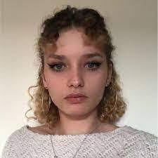 Mila Dickens's Instagram, Twitter & Facebook