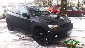 The x6 was marketed as a sports activity coupé (sac) by bmw, referencing its sloping rear roof design. Bmw X6 Ultra Matt Schwarz Und Glanz Schwarz Wrappsta Berlin