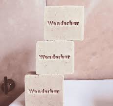 This retail manager with a virtually flawless complexion recently introduced the editors here to the wonders that is swedish soap. Fraulein Magazinverliebt In Wonderbar Naturseifen Fraulein Magazin