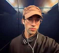 leo reilly (@loveleo) • Instagram photos and videos