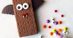 Graham cracker BATS!