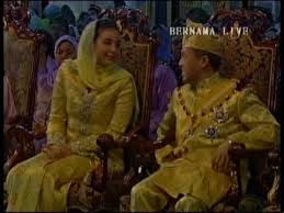 Beberapa hari lepas seluruh rakyat kelantan bercuti sempena keputeraan sultan kelantan, sultan muhammad ke v. Sambutan Hari Keputeraan Dymm Sultan Kelantan 2009 Youtube