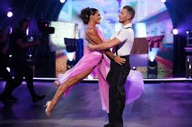 Disse er med i årets «skal vi danse» postet av iøstfold den august 10, 2021 i nyheter årets deltakere: Shall We Dance Shall We Dance Changes In The Dance Duel Increases The Pressure On The Participants Below