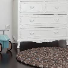 Le salon est une pièce de vie où l'on passe le plus de temps. Tapis Rond Hardy De Myfelt Dans L E Boutique