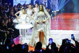 وشاركت يسرا بمسلسل قمر هادي أمام النجم هاني سلامة وداليا مصطفى ، والمسلسل من تأليف إسلام حافظ، وإخراج رؤوف عبد العزيز، ومونتير عمرو عاكف، وإنتاج سينرجي. Ù‡Ù† ØµÙˆØ± ÙØ³Ø§ØªÙŠÙ† Ù…Ø±ØµØ¹Ø© Ø¨Ø§Ù„Ù…Ø§Ø³ ÙˆØ­Ù…Ø§Ù„Ø§Øª ØµØ¯Ø± Ø£ØºÙ„Ù‰ Ø§Ù„Ù…Ù„Ø§Ø¨Ø³ Ø§Ù„Ù†Ø³Ø§Ø¦ÙŠØ©