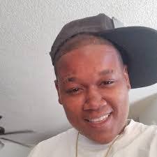 Chelsea Rowell's Instagram, Twitter & Facebook