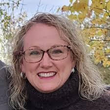 Alice Daffin's Instagram, Twitter & Facebook