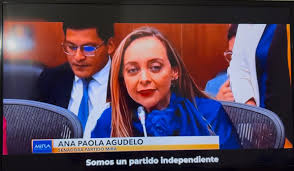 Rocio Joya Leon (@RocioJoyaLeon)