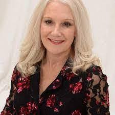 Shari Simms's Instagram, Twitter & Facebook