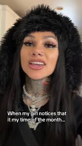 All of a sudden im Dr. Pimple Popper 😣😒