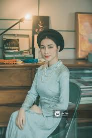 Sản phẩm cũng thu hút hàng nghìn bình luận, lượt chia sẻ trên facebook. Hoa Minzy TrÆ°á»›c Khi Yeu Má»™t NgÆ°á»i Co Tiá»n Pháº£i Khoe Nhá»¯ng Gi Minh Co Tin Tá»©c Online