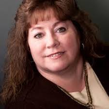 Tracy Schuster's Instagram, Twitter & Facebook