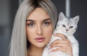 Саева в ответ записала видео, где призналась, что ей действительно нравился егор крид, ради голубых глаз которого она даже срывалась в час ночи на съемку. Tancuet I Snimaetsya S Kridom Chem Izvestna Dina Saeva 20 Letnyaya Millionersha Iz Tiktok Palach Gadzhety Skidki I Media