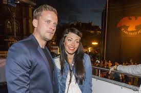 Film štěstí je krásná věc vstoupí do kin na jaře roku 2020. Agata Pracharova A Jakub Prachar Se Oficialne Rozvedli Stesti Je Krasna Vec Reagoval Herec Zivot
