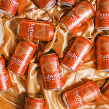 3 budweiser gold split label 16 oz cans vanity lids w/ clydesdale 3 pack carton. Budweiser On Twitter If Budweiser Nitro Gold Was Any Smoother We D Have To Censor This Photo