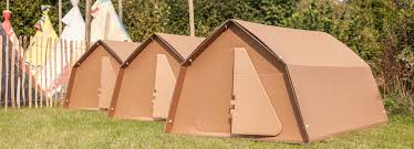 100 Recyclable Cardboard Tents Are Pitching Up At Festivals In A Bid To Make Them More Eco Friendly Tent Cardboard Box Houses Cabin Tent