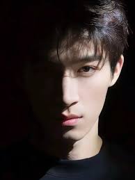 Wang Xingyue's 180° shift! Not just acting, but reinventing. “Bao Hu Feng He”  《暴虎冯河》will feel like watching a whole new person 🌙 🌟 Wang Xingyue's  character, Feng He, goes from 28 to