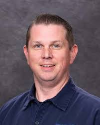 Damian Bradley's Instagram, Twitter & Facebook