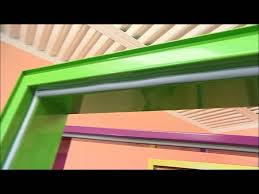 Riešenie obloženia kovovej zárubne zabezpečuje ,že nie je nutné búrať pôvodnú zárubňu a tak odpadá zbytočné prášenie a búracie práce. Zarubne Youtube