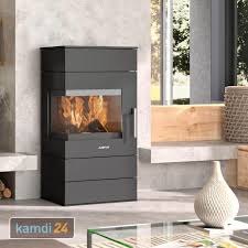 Er bezieht sauerstoff direkt von außen und verhindert somit bedrohliche situationen wie abgase oder zu wenig sauerstoff im wohnraum. Kaminofen Voga 6 Kw Justus Im Kamdi24 Shop Kaufen