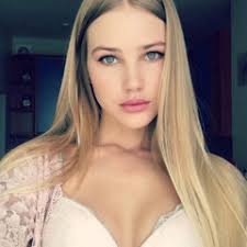 Stream Camille Perez music