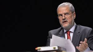 Consultez le profil complet sur linkedin et découvrez les relations de adrian, ainsi que des emplois dans des entreprises similaires. Adrian NÄƒstase Mesaj Dur Pentru Conducerea Partidului In Precampanie In Locul Lor AÈ™ Fi AnunÅ£at Imediat