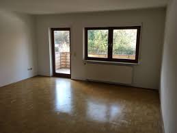 In direkter umgebung finden sich alle geschäfte die man. 2 Zimmer Wohnung Zu Vermieten Wallnussweg 1 36251 Bad Hersfeld Hersfeld Rotenburg Kreis Mapio Net