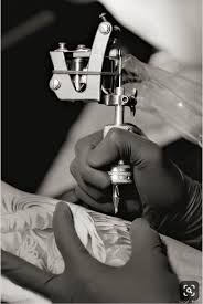 It's a term to describe artistic and beautiful tattoos as a. Pin By Rosie On Tattoos Tattoo Artists Artist Aesthetic Tattoo Machine Art