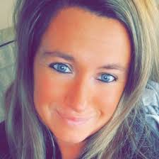 Are there photographers in Austin offering mini family photo sessions at  sunflower fields?