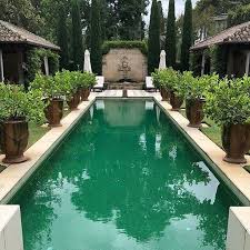Me Encanta Esta Piscina Diseno De Paulbangay Piscina Poolside Greengreen Limones Landscaper French Country Garden Pool Houses Swimming Pool Designs