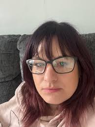 So with not liking crouds im pushing myself to get away from what beeing  stuck to yourself for 4 years will do and i dont like being anti social but  my word