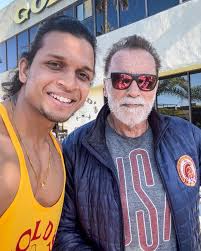 Arnold @Schwarzenegger