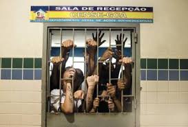 Redução da maioridade penal avança no Congresso e vira tema inevitável na eleição
