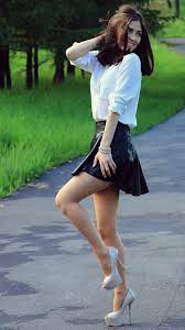 Candid teen in very short skirt. Pin By Vijay Nanda On Ideal Date Night Looks Fashion Mini Skirts Short Skirts