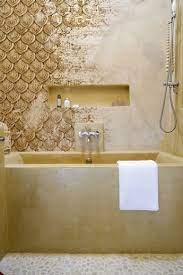wall deco wet zar badkamer behang goud behang badkamer