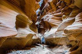 The route shown on this page has the hiker taking a left into the paria river. Buckskin Gulch And Paria Canyon Backpacking Guide Cleverhiker