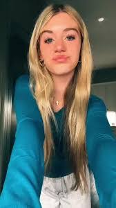 Ashley Raisor's Instagram, Twitter & Facebook