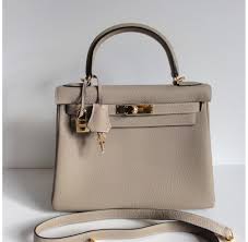 Hermes Kelly Bag 28cm Gris Tourterelle Dove Grey Togo Gold Hardware Hermes Kelly Bag Kelly Bag Bags